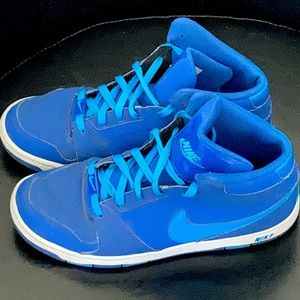 Nike high top shoes
